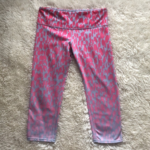 Alo yoga Capri Leggings Airbrush Pink Gray Ombre Animal Print - Picture 4 of 7